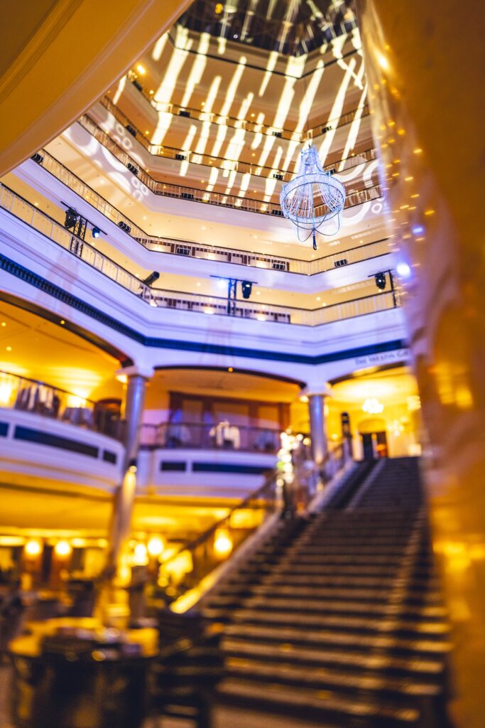Fotografie aus dem Projekt „THE WESTIN GRAND BERLIN“ von Pavol Putnoki.